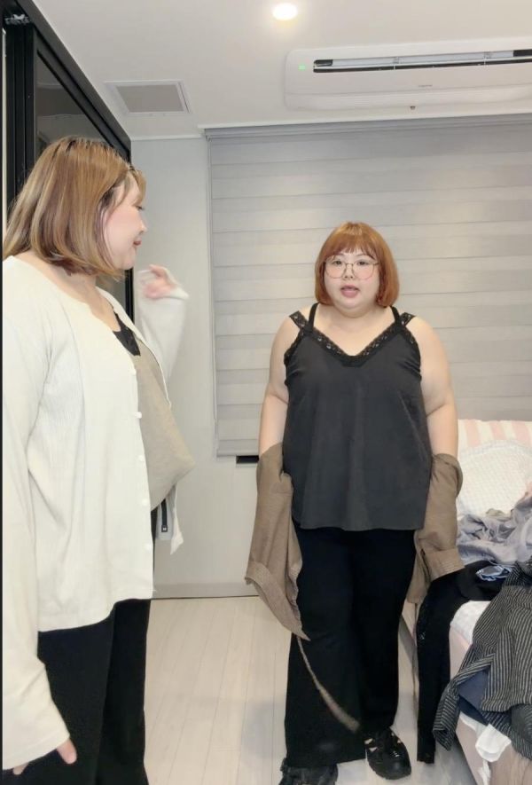 正韓性感蕾絲蜜絨背心（黑/墨綠） 