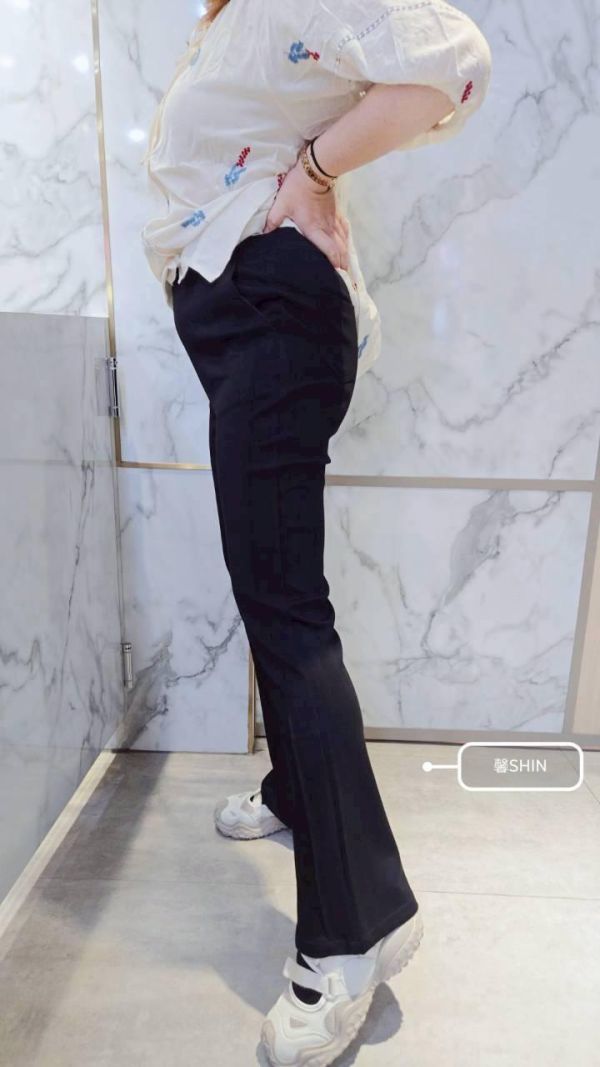 彈性開衩喇叭褲 