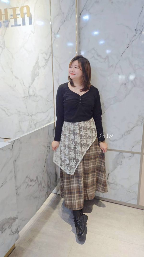 胸前小抓摺V領上衣(黑/灰/紅/白) 