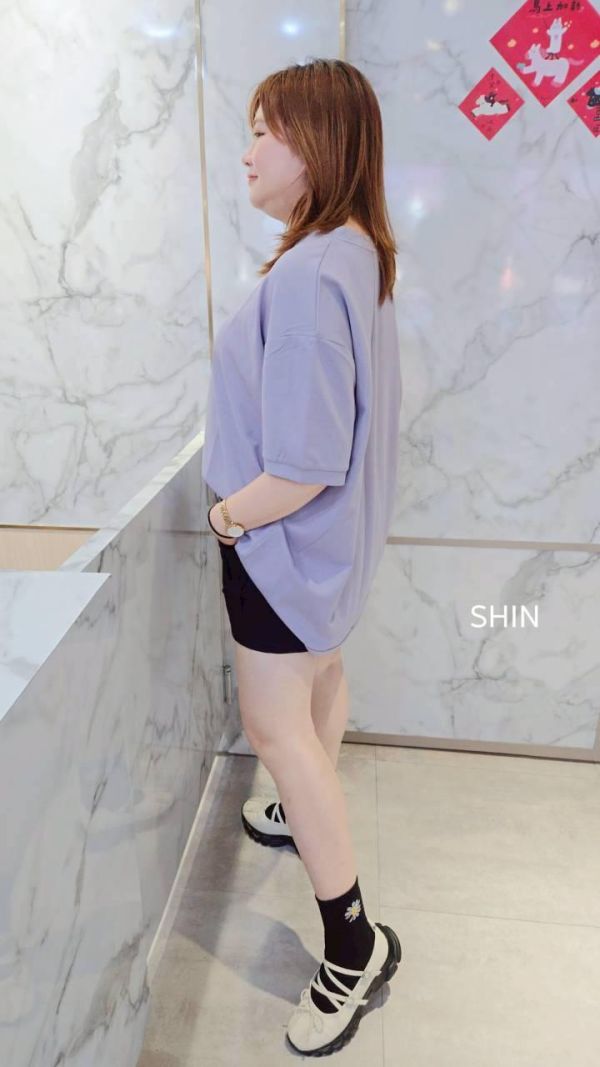 側弧線背壓摺空氣棉T(湖藍/紫/黑) 