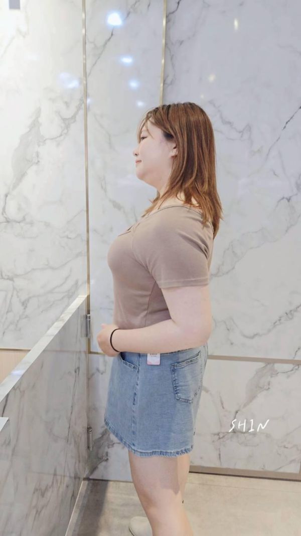 胸簍空辣妹上衣(白/可可/黑) 