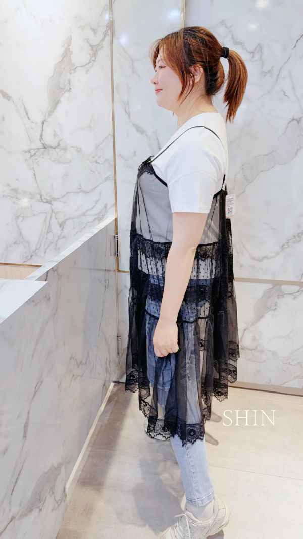 韓版網紗吊帶長版背心(黑/白) 