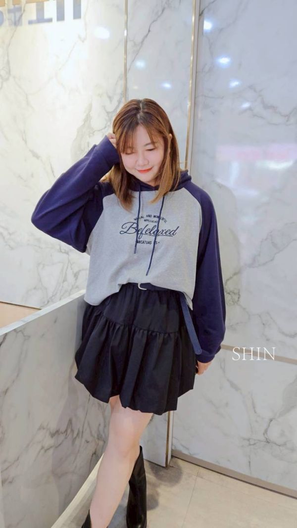 撞色字母連帽上衣(月影灰/乳酪杏) 