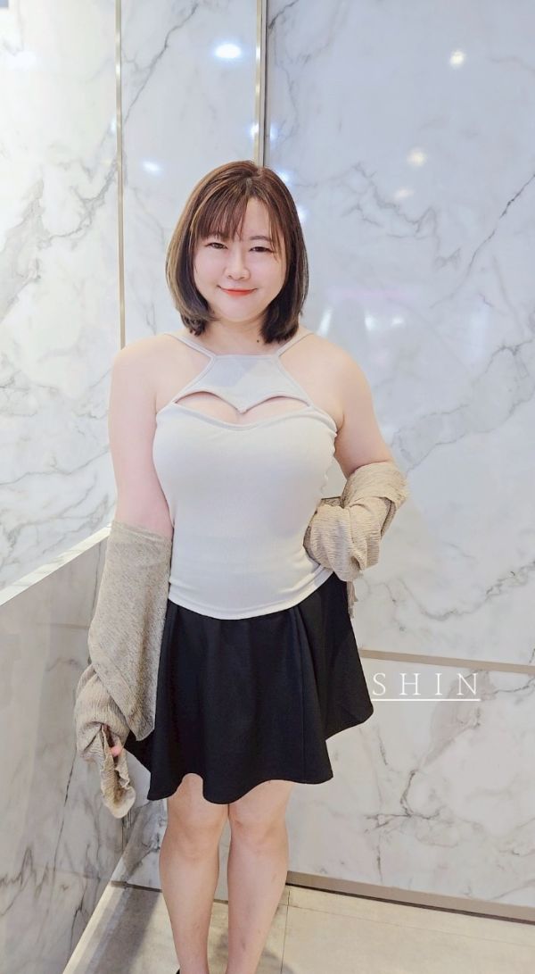 美胸波波開洞背心(水藍/白/黑/奶茶/花灰) 