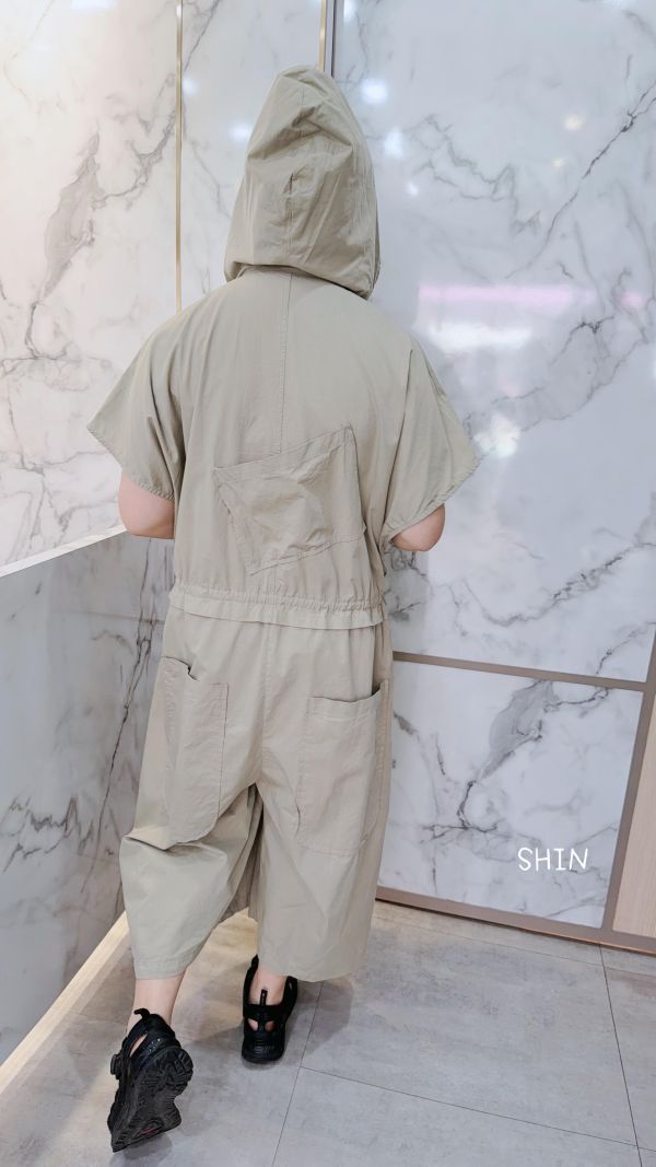 好帥氣的連身褲(卡其/黑) 