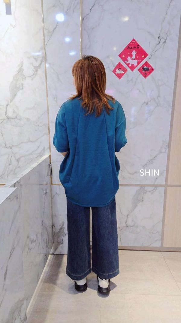 側弧線背壓摺空氣棉T(湖藍/紫/黑) 