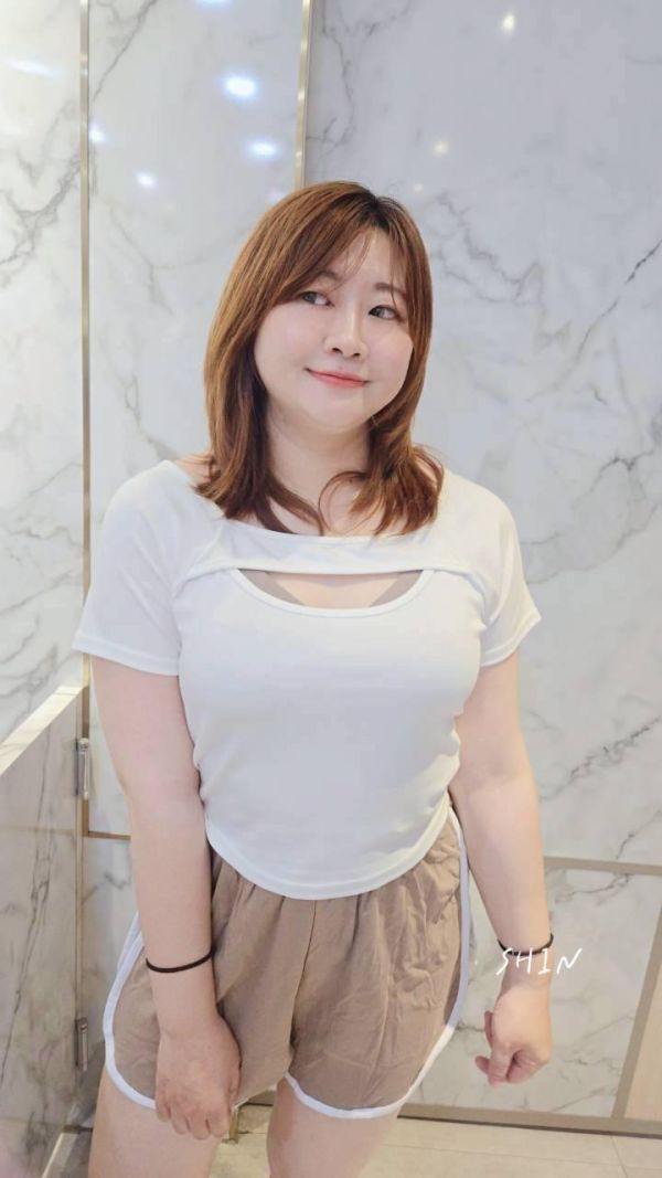 胸簍空辣妹上衣(白/可可/黑) 