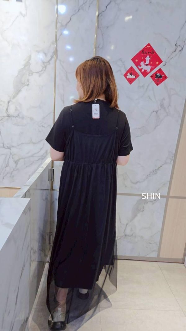 要漂亮要氣質都有的真兩件網紗配素T長洋(咖/黑) 