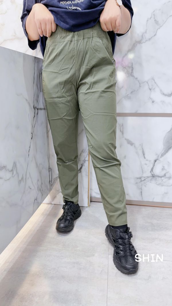 口袋單釦白線順身涼感長褲(黑/軍綠) 