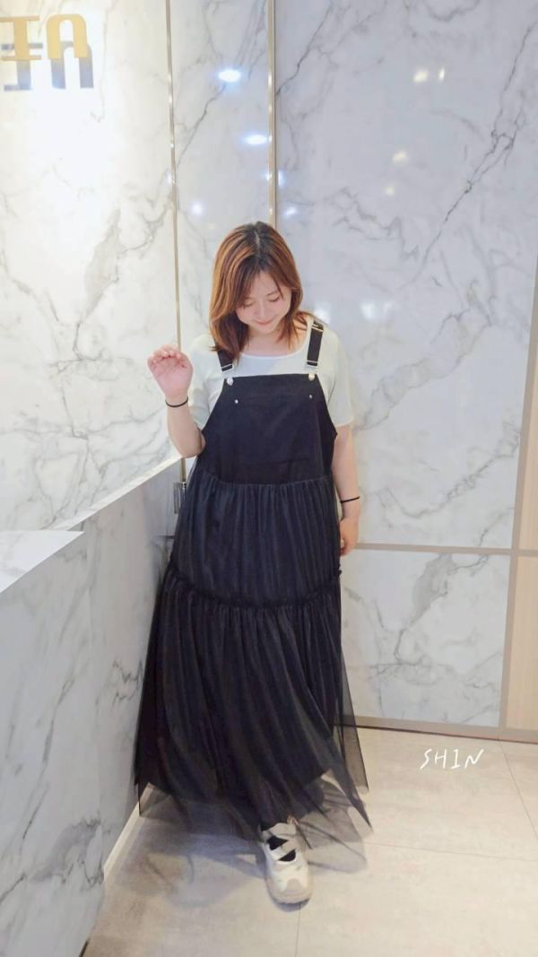 吊帶拼紗蛋糕裙洋 