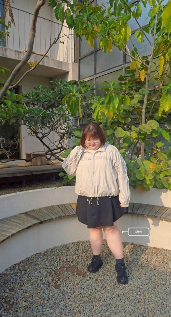 日系女孩兒荷葉設計夾克(杏灰/白/黑) 