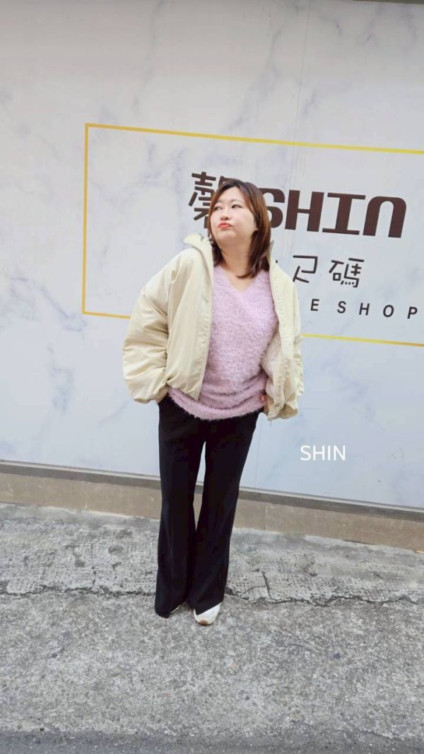 小姊姊QQ毛V領上衣(紫/黃/米白/黑) 