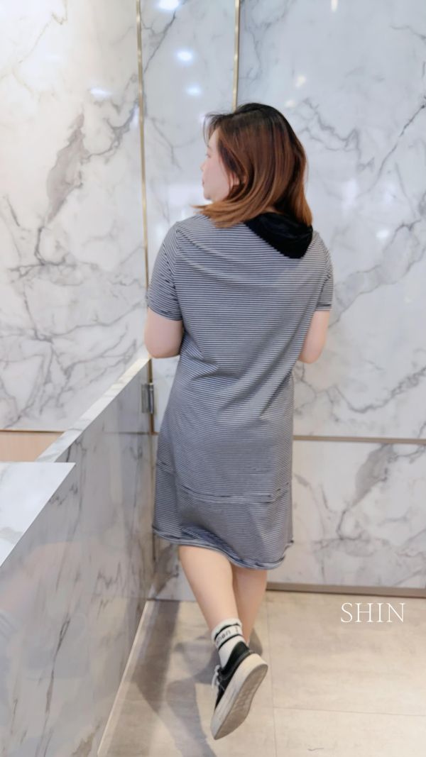 透帽條紋中長T 