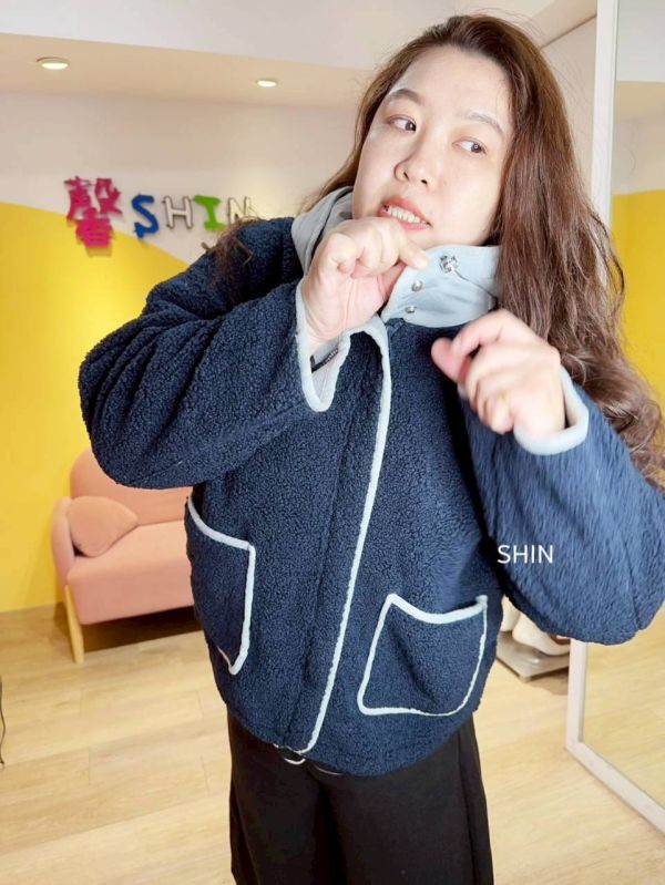 韓版歐膩奶油邊Q毛外套 