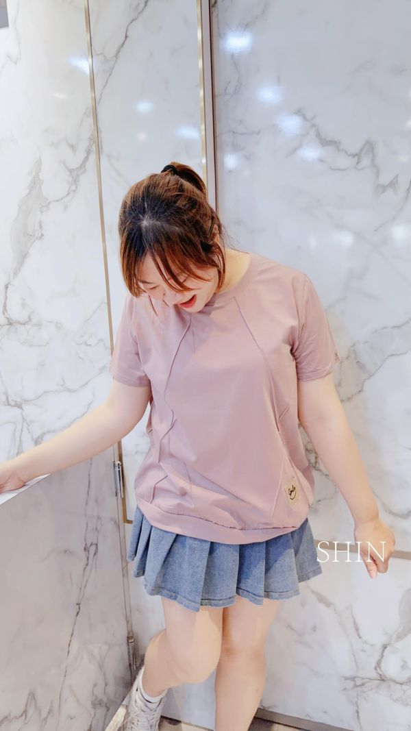 必包色V領冰瓷素T(黑/焦糖/芋紫) 