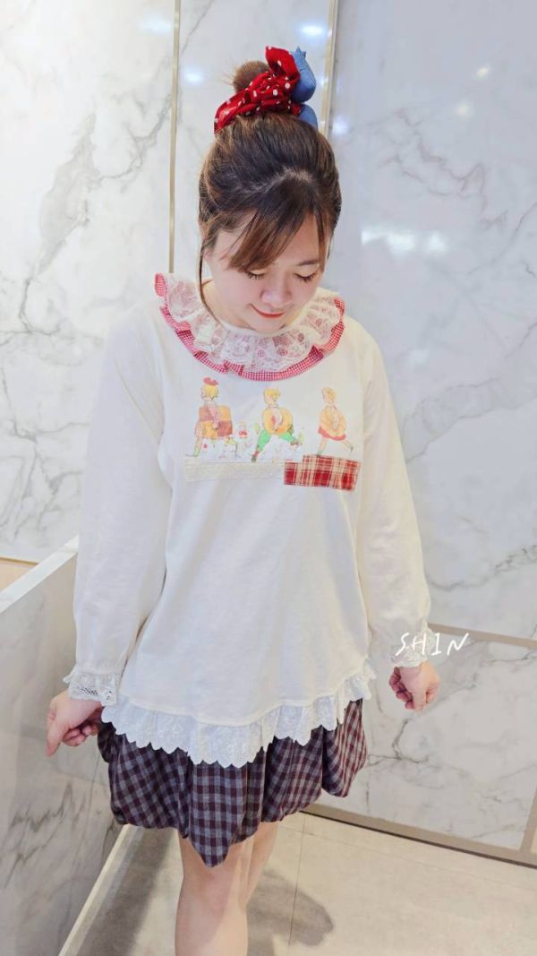 廣州自選款高品質手工蕾絲花邊T(紅/杏) 