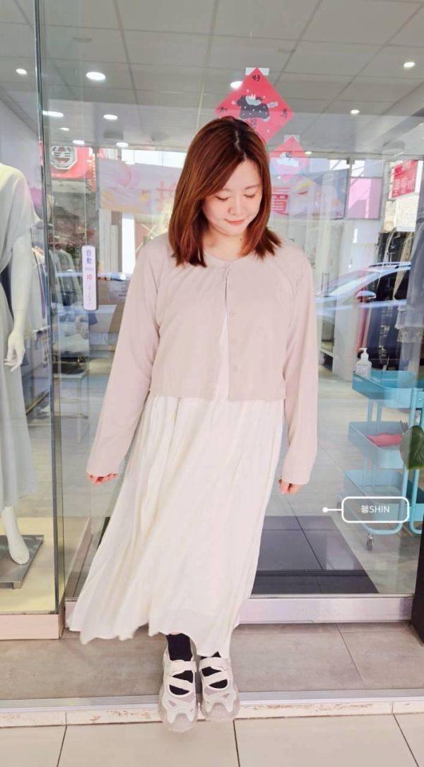 基本款排釦小外套(卡其/杏/黑) 