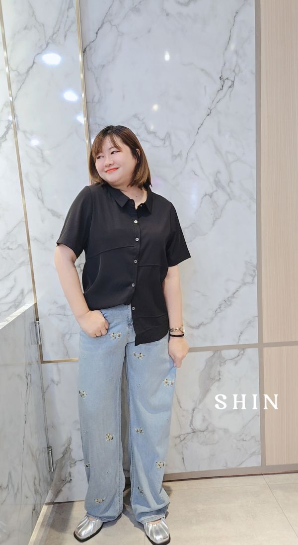 刺繡小狗牛仔寬褲 