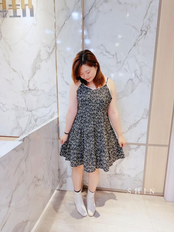 溫柔系碎花細肩短洋(綠/黑) 