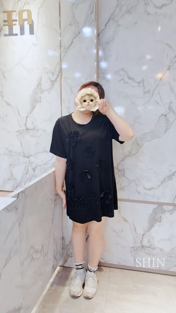 手工花高品質長版上衣 