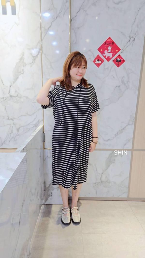 舒服的連帽條紋長版 