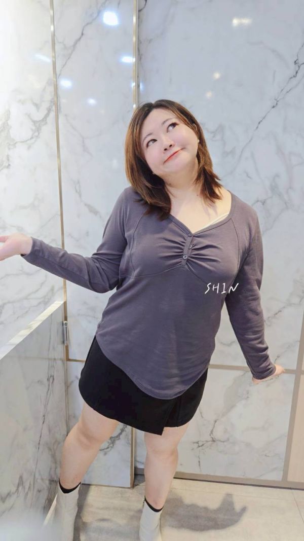 胸前小抓摺V領上衣(黑/灰/紅/白) 