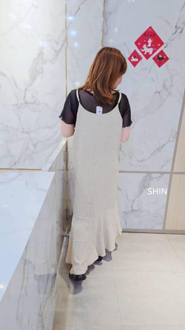 夏季度假坑條細肩下擺折長洋(卡其/灰) 