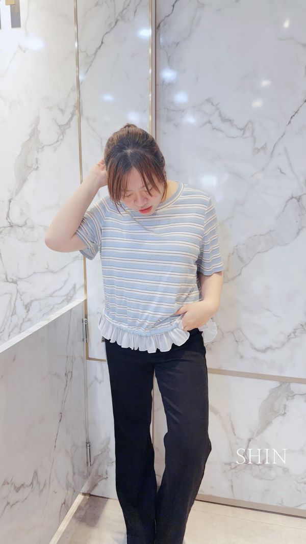 下擺拼接網紗條紋上衣(黑/藍) 