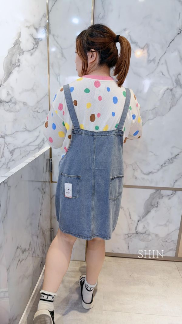 女孩兒牛仔短吊帶裙 