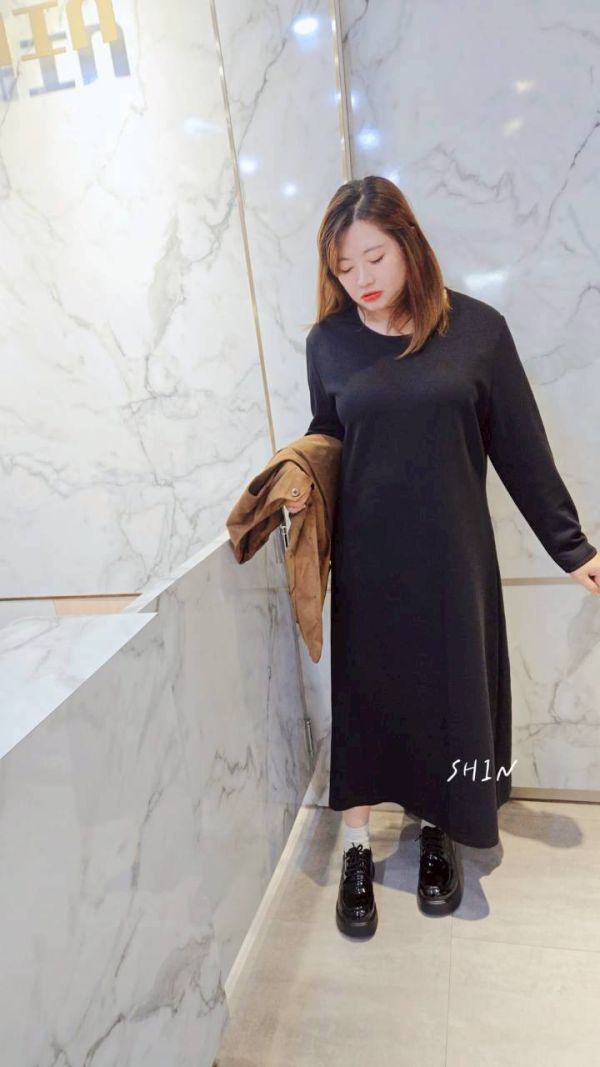 麂皮背心搭長版兩件洋 