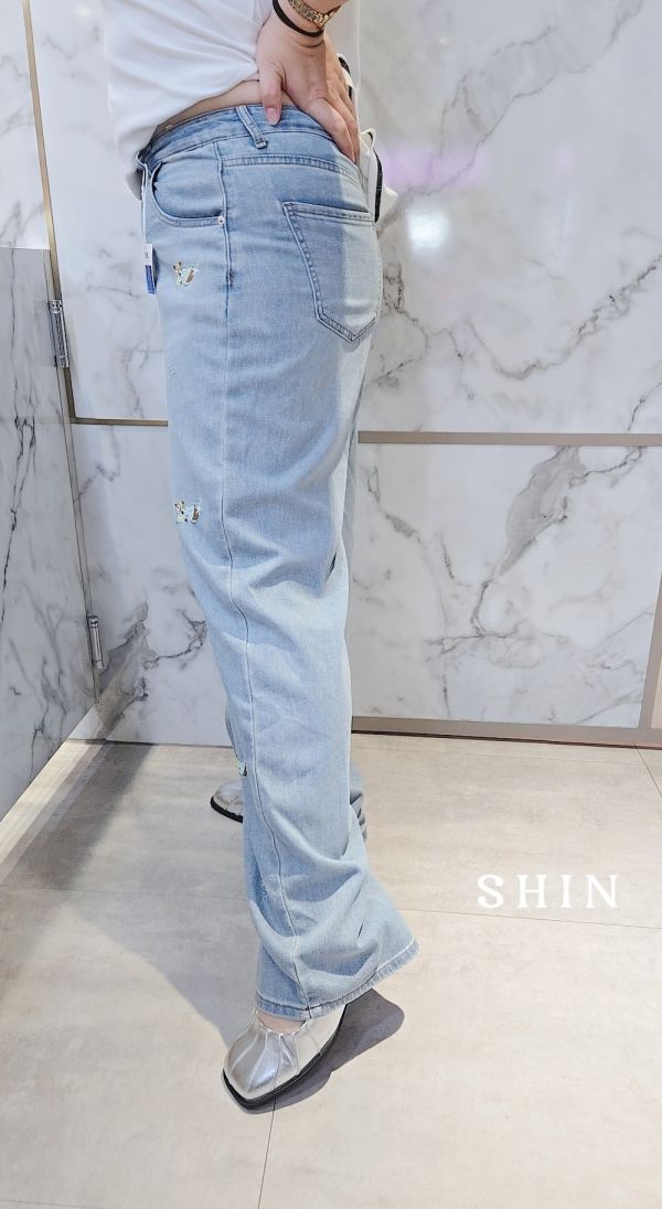 刺繡小狗牛仔寬褲 