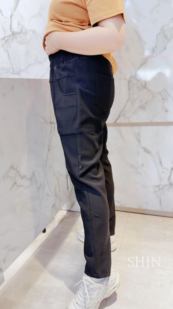 大口袋小小直筒挺布西裝褲 