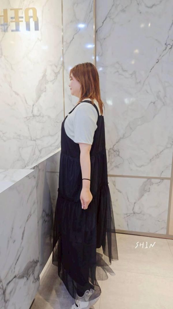 吊帶拼紗蛋糕裙洋 