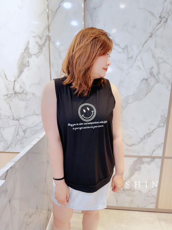 又是涼感耶!愛了 冰瓷微笑背心(白/黑) 