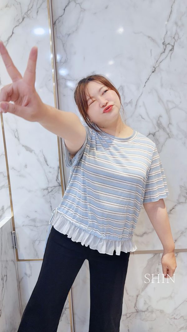 下擺拼接網紗條紋上衣(黑/藍) 