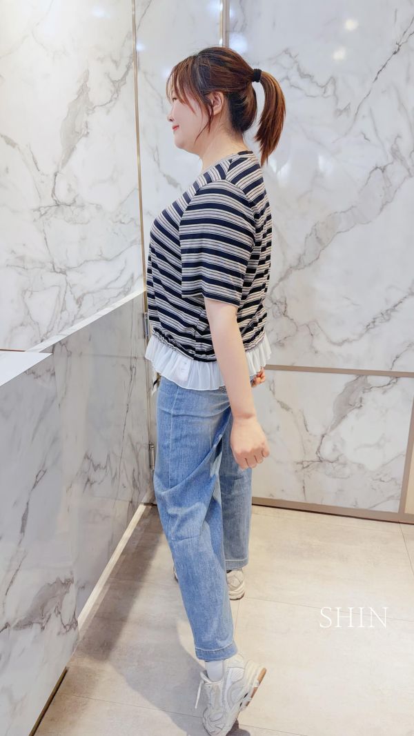 下擺拼接網紗條紋上衣(黑/藍) 