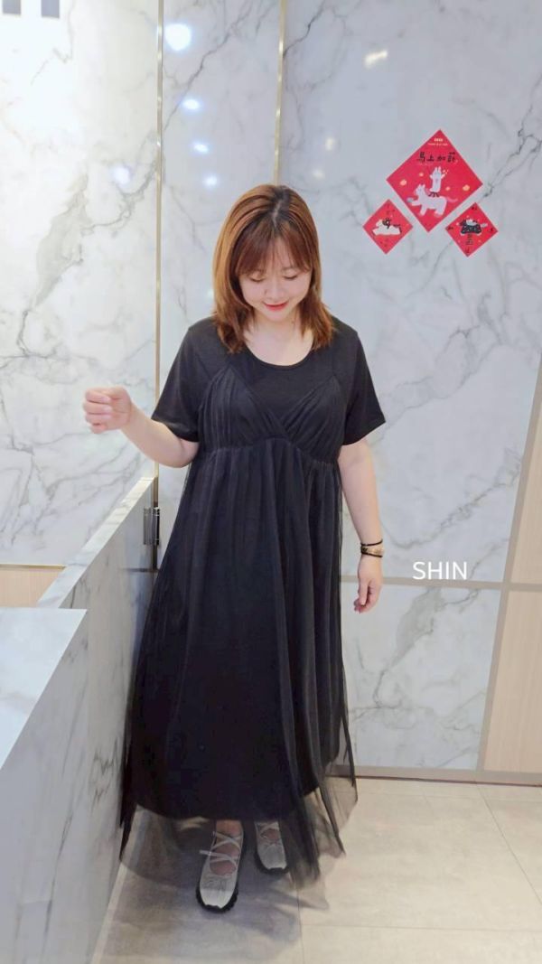 要漂亮要氣質都有的真兩件網紗配素T長洋(咖/黑) 