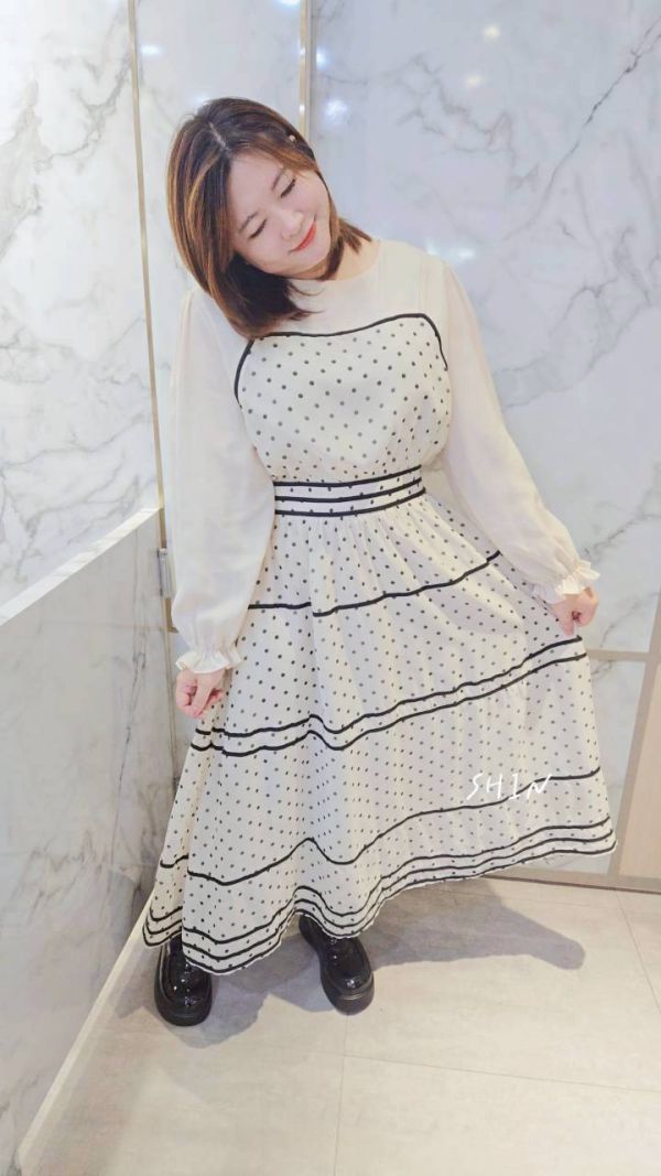 漂漂點點雪紡洋裝 