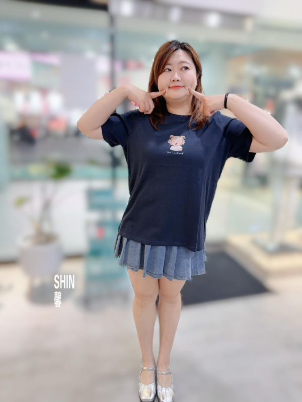 翻白眼女孩T(杏/深藍) 