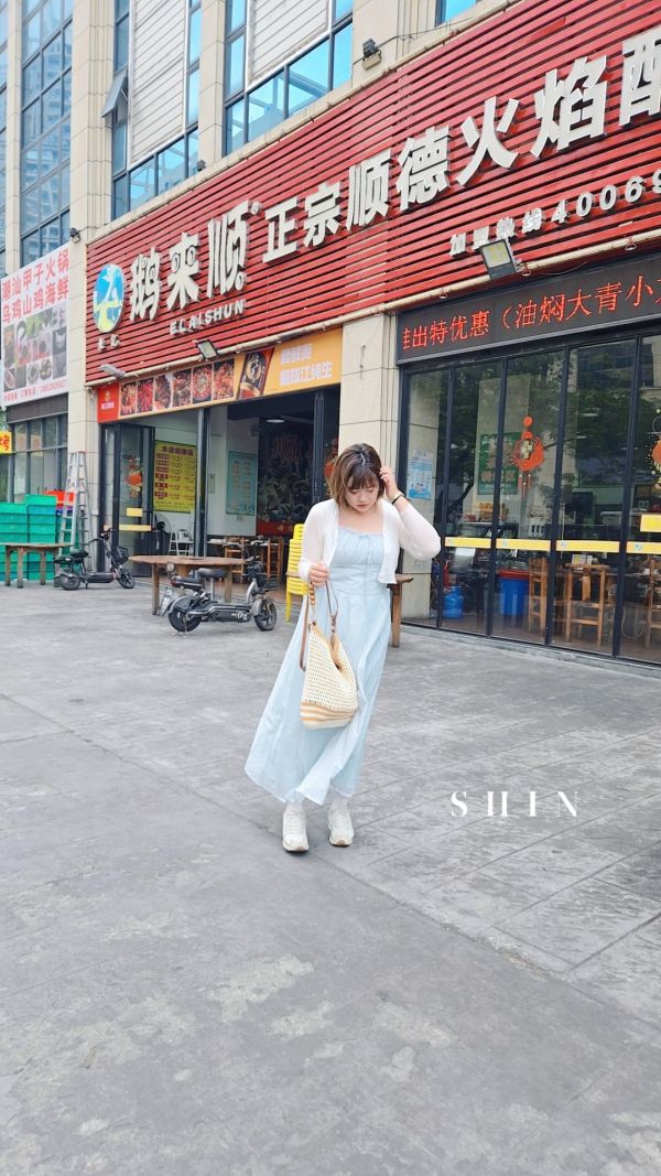 縮腰設計棉麻直紋洋 