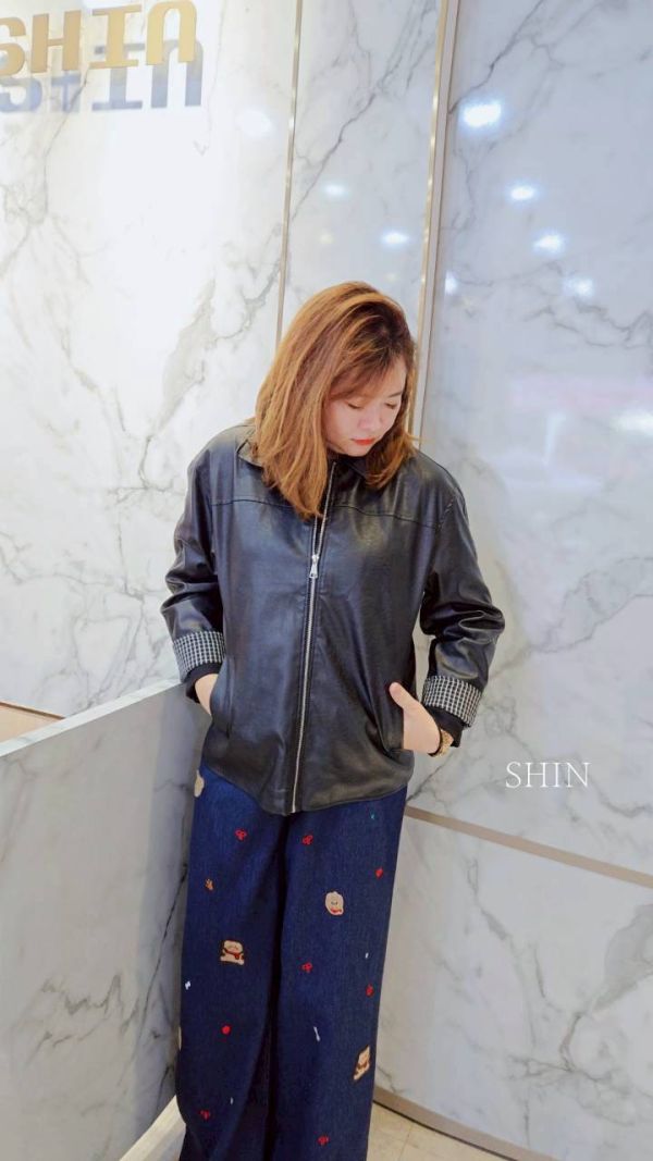 格子袖口PU皮外套 