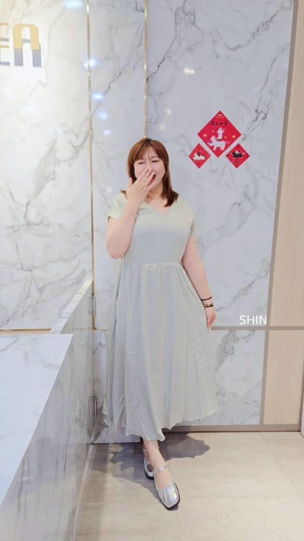 好好看棉麻後抽繩小開洞長洋(米杏/柔綠) 