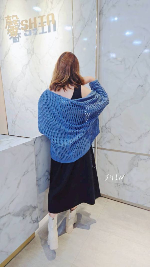 大洞洞針織慵懶罩衫(黑/紫/藍/杏/卡) 