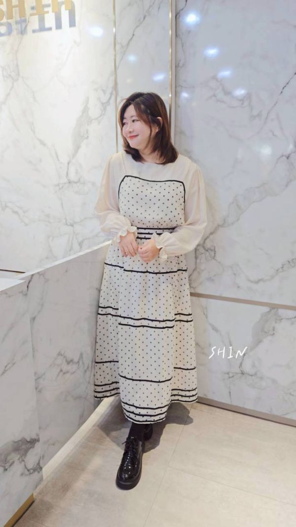 漂漂點點雪紡洋裝 