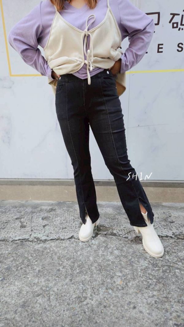 中線開衩牛仔喇叭褲(黑/藍) 