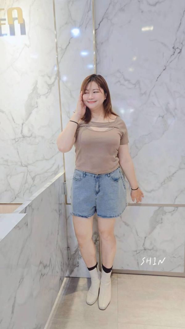 胸簍空辣妹上衣(白/可可/黑) 