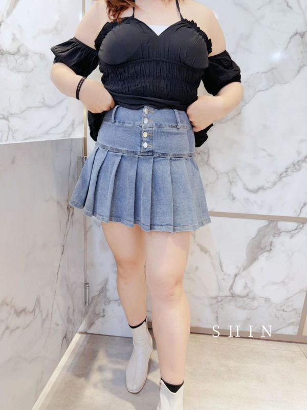 小辣妹銀釦牛仔百摺褲裙 