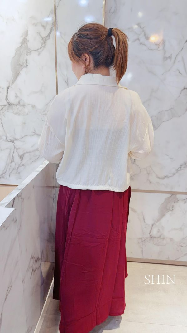 短版縮腰設計襯衫(黑/淺灰/杏) 