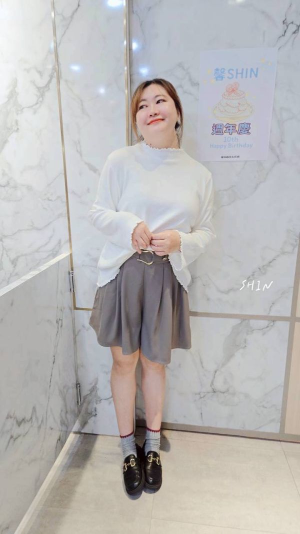 馬蹄釦漂亮短裙褲(黑/咖) 