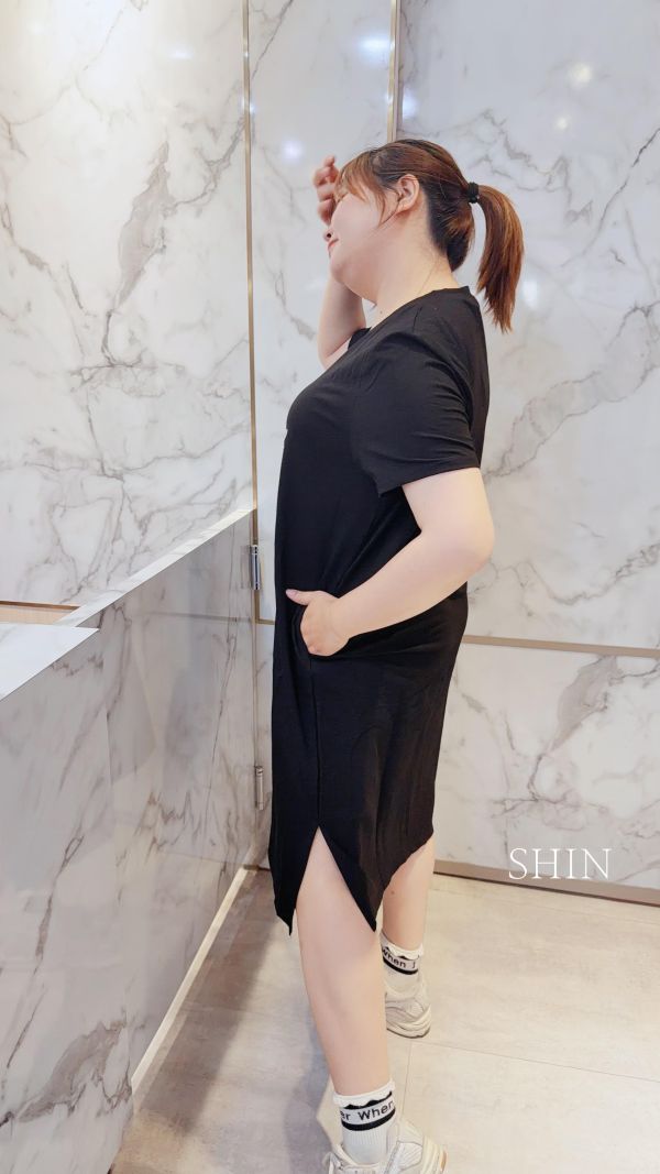 V領立體感圖A字長版洋(黑/墨灰) 